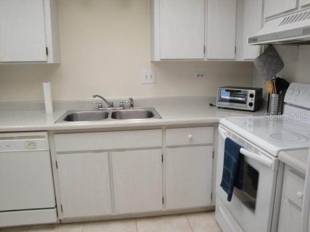 500 TREASURE ISLAND CAUSEWAY 202