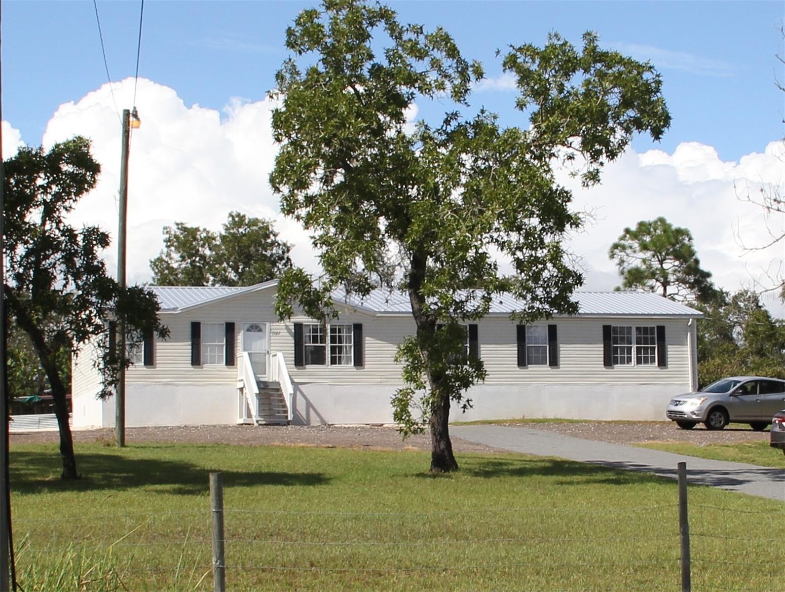 2.30 acres -Agricultural zone, (New Metal Rood 2025) 3 bedrooms + 2 bathrooms plus a detach garage converted in mother law suite + fenced and gated for horses/animals!! NO HOA!! So bring your boat, camper, ATVs, horses, pets, bring it all!! NO FLOOD!!,back porch to enjoy a realx time with a big pool in ground , and window awning!! 2170 sq feet living space; Beautiful inside! Well kept and maintained...literally like BRAND NEW! Come see this gorgeous home! Private country living on fully cleared and usable
! Home feels light, bright and spacious! No neighbors right on top of you! Property is zoned AG!! Situated in a prime location highly regarded by pigeon racing enthusiasts, this property offers a unique opportunity for those who truly value and enjoy this traditional sport.
Master with ensuite bathroom and dual sinks! Come see this gorgeous home! Large walk-in closet! Kitchen has beautiful cabinets with built-in shelves, large island with breakfast bar, spacious pantry cabinet! Almost new stainless steel appliances! Inside laundry room!