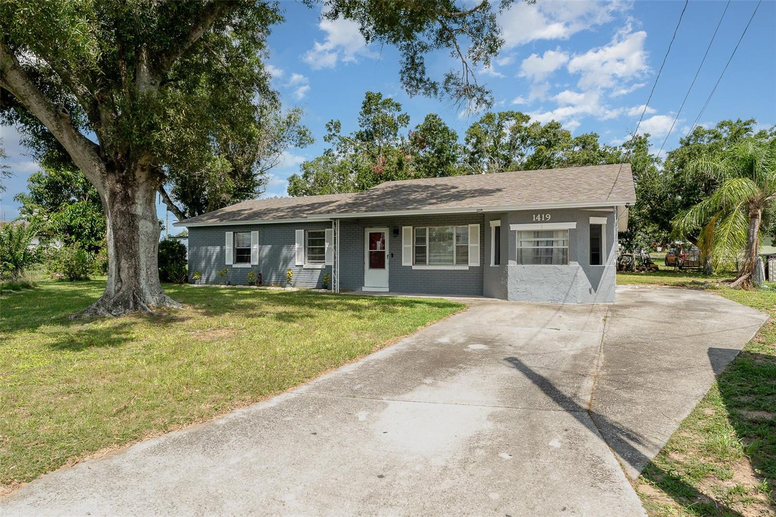 In the Heart of Haines City Florida 4-bedroom, 2-bathroom home perfect for first-time homebuyers! Enjoy the freedom of NO HOA and peace of mind with a new A/C unit and updated hot water heater both replaced in (2022) a spacious backyard perfect for entertaining or relaxing, Conveniently located just 16 miles from LEGOLAND and only 15 miles from the scenic Chain of Lakes in Winter Haven, Florida, this home offers both fun and relaxation. Whether you're starting a family or simply looking for a place to call your own, this home is a fantastic opportunity you won't want to miss! Schedule your showing today!