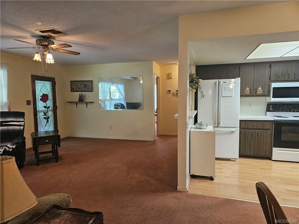 Photo of 9708 W Hawthorne Street, Crystal River, FL 34428 (MLS # TB8426966)