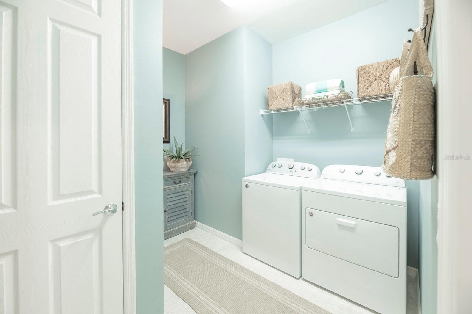 ISLANDWALK OF WEST VILLAGES - Residential