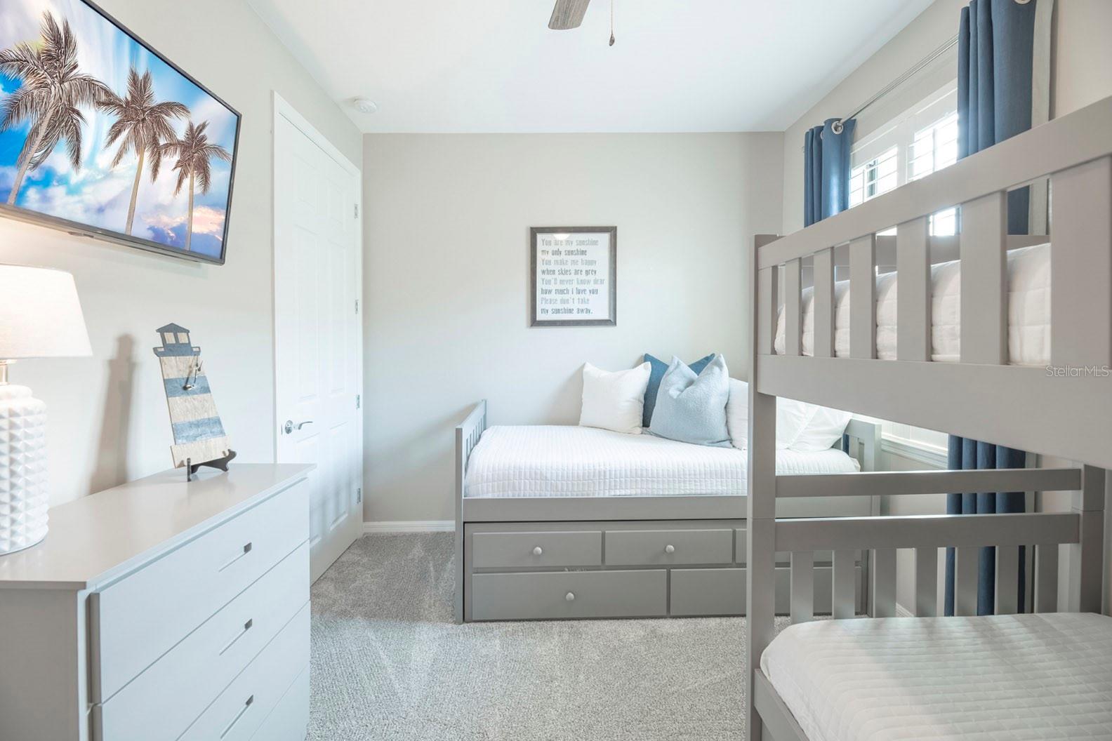 ISLANDWALK OF WEST VILLAGES - Residential