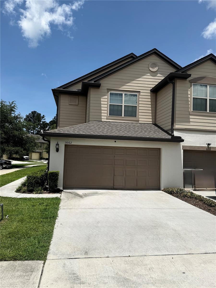 Come see and rent this well-maintained 3-bedroom, 2.5-bathroom, 2-car garage with overhead storage racks, end-unit townhouse in one of Apopka's sought-after gated communities. Enjoy a well-designed open floor plan with tile flooring on the first level, complete stainless steel kitchen appliances, solid counters, and wood cabinets. Upstairs features the three bedrooms and a laundry closet with a washer and dryer. The backyard offers privacy with no rear neighbors, perfect for relaxation. Residents have access to a community pool and playground. Conveniently located just minutes away from the 414 & 429, Turnpike, the Amazon distribution center, and Advent Health hospital. Local schools, shopping centers, and dining restaurants are just minutes away. Call me to schedule an appointment to see this property!