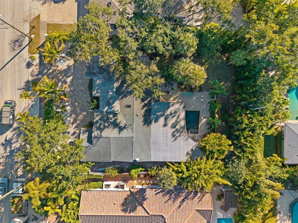 Photo of 1740 S Orange Avenue, Sarasota, FL 34239 (MLS # A4679755)