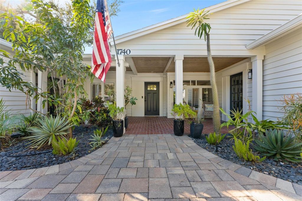 Photo of 1740 S Orange Avenue, Sarasota, FL 34239 (MLS # A4679755)