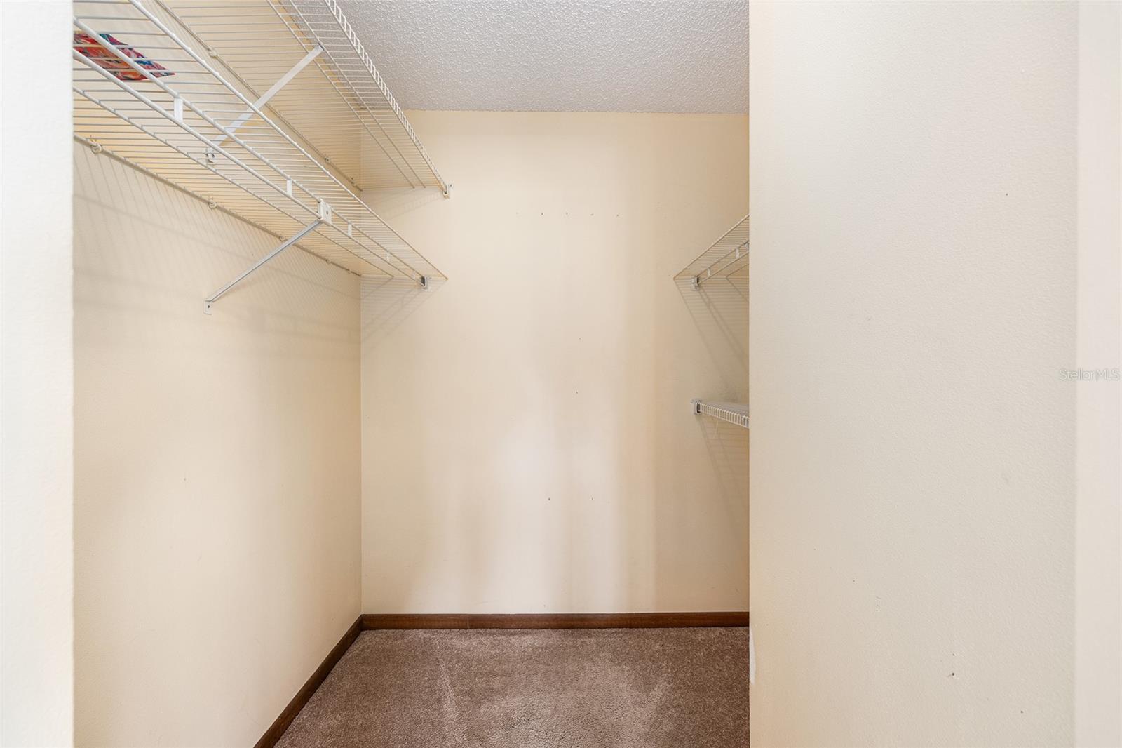 PALM CAY - Residential