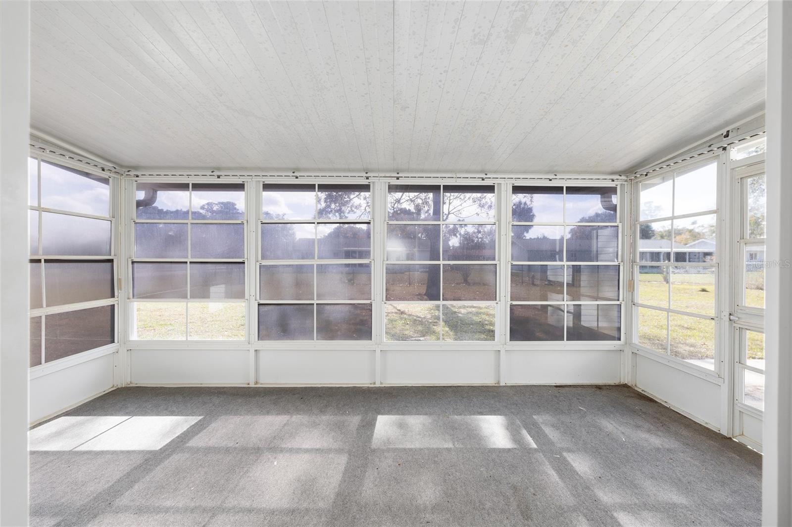 PALM CAY - Residential