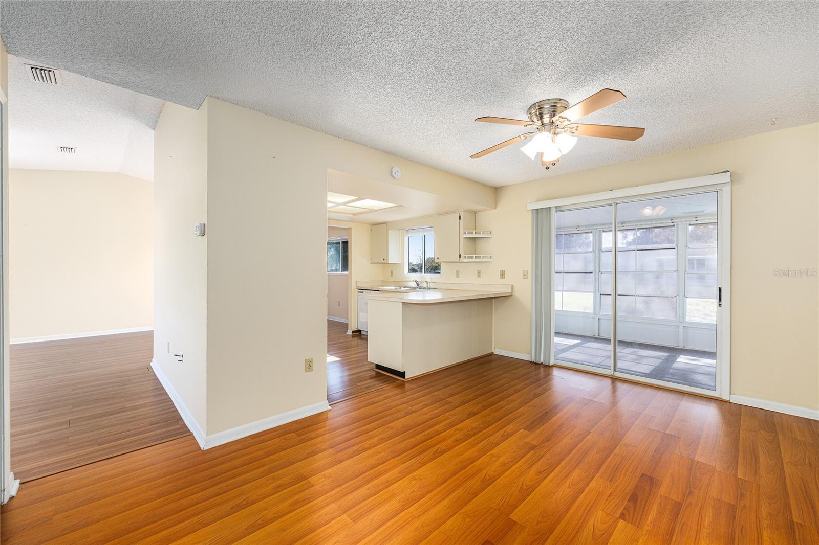 PALM CAY - Residential