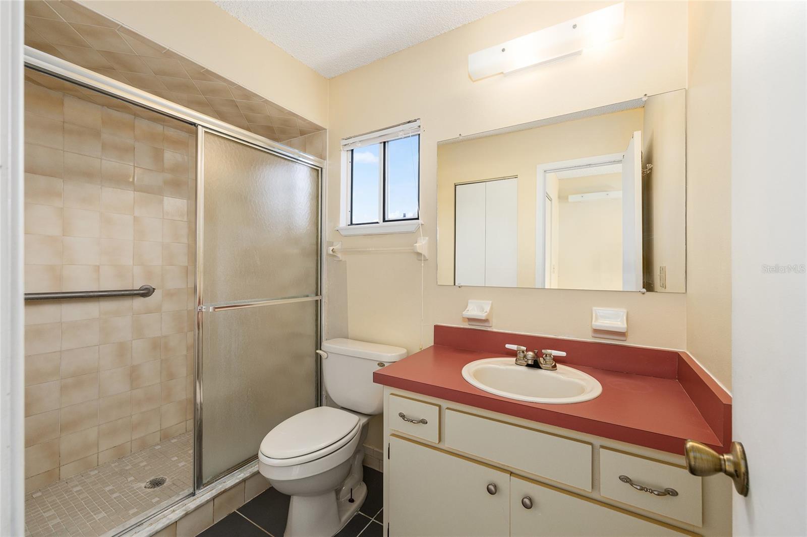 PALM CAY - Residential