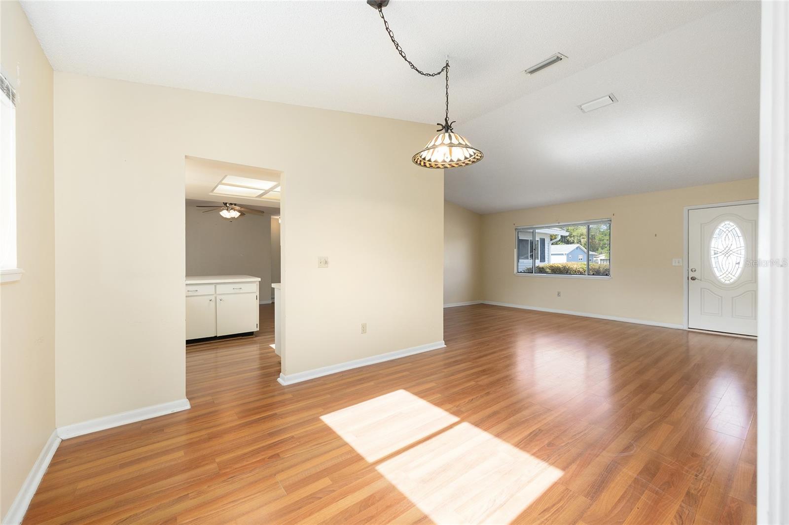 PALM CAY - Residential