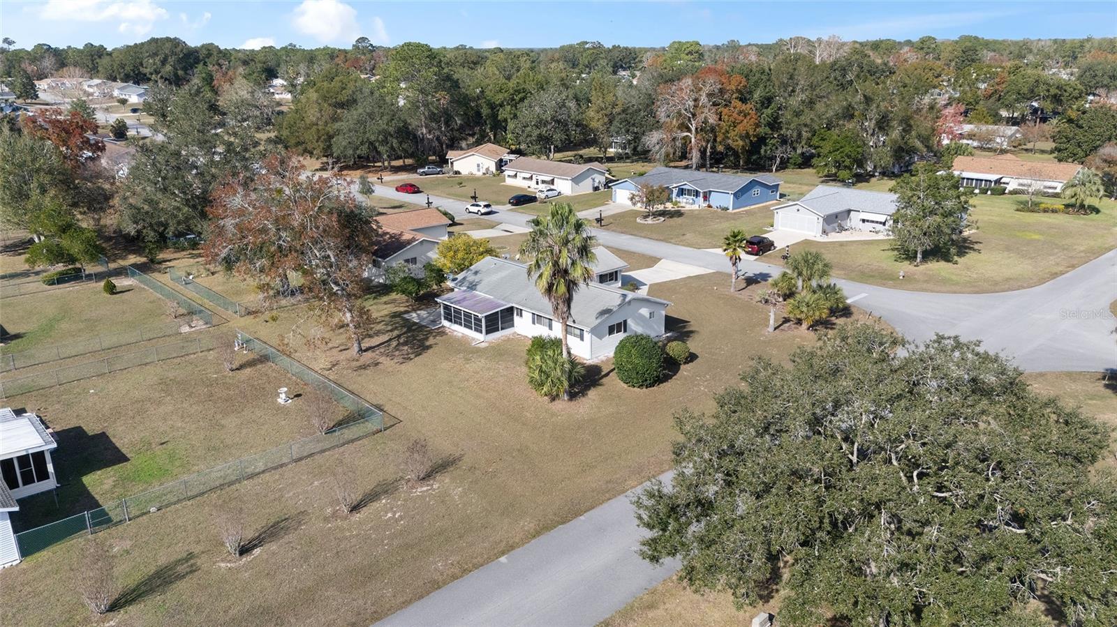 PALM CAY - Residential