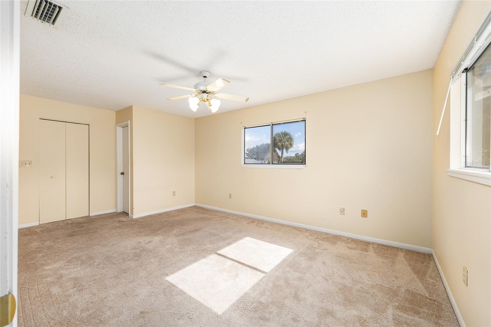 PALM CAY - Residential