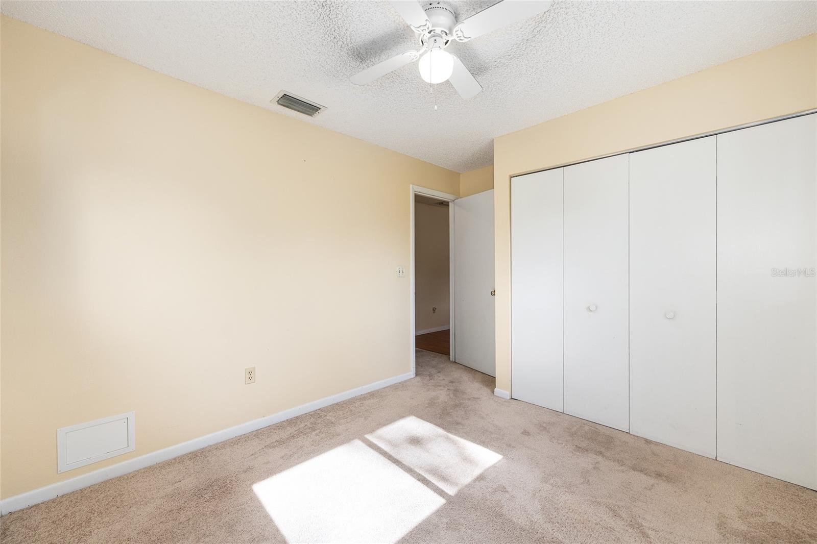 PALM CAY - Residential