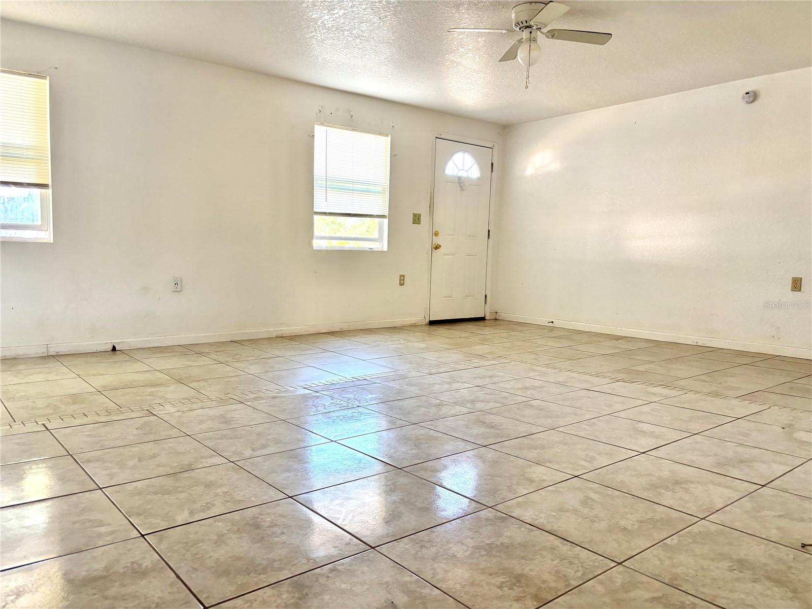 DELTONA LAKES UNIT 07 - Residential