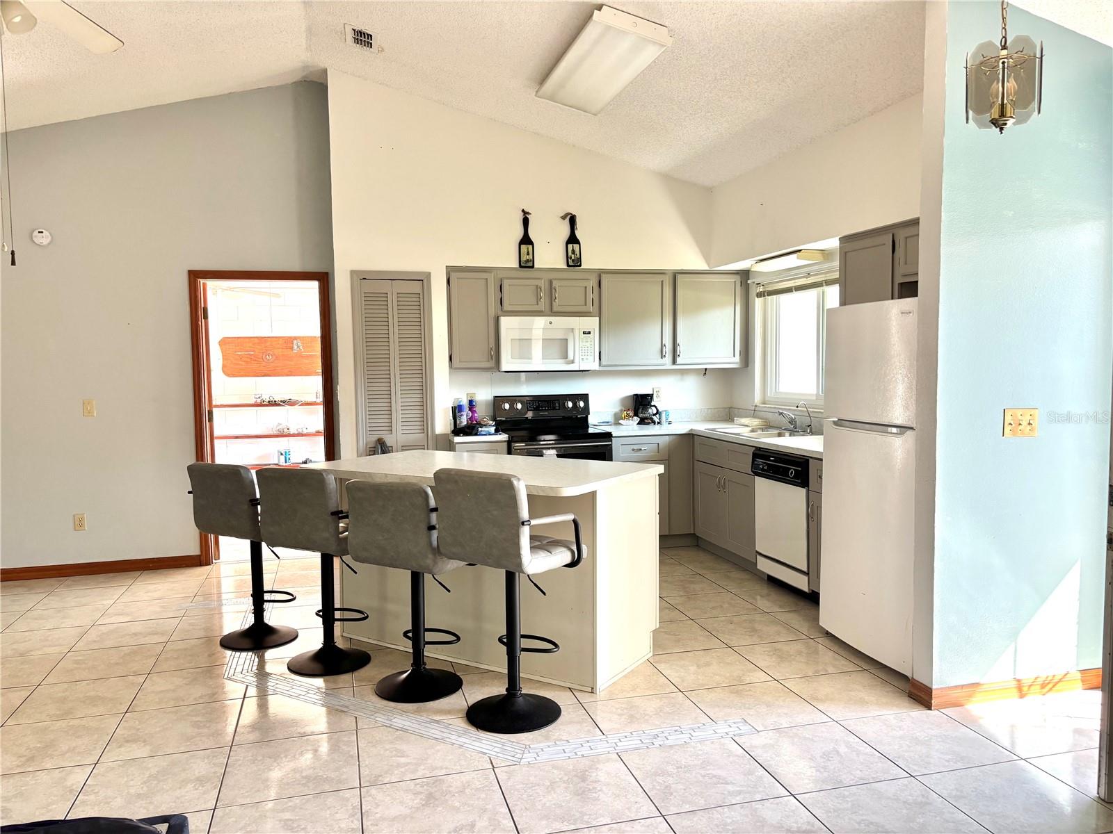 DELTONA LAKES UNIT 07 - Residential