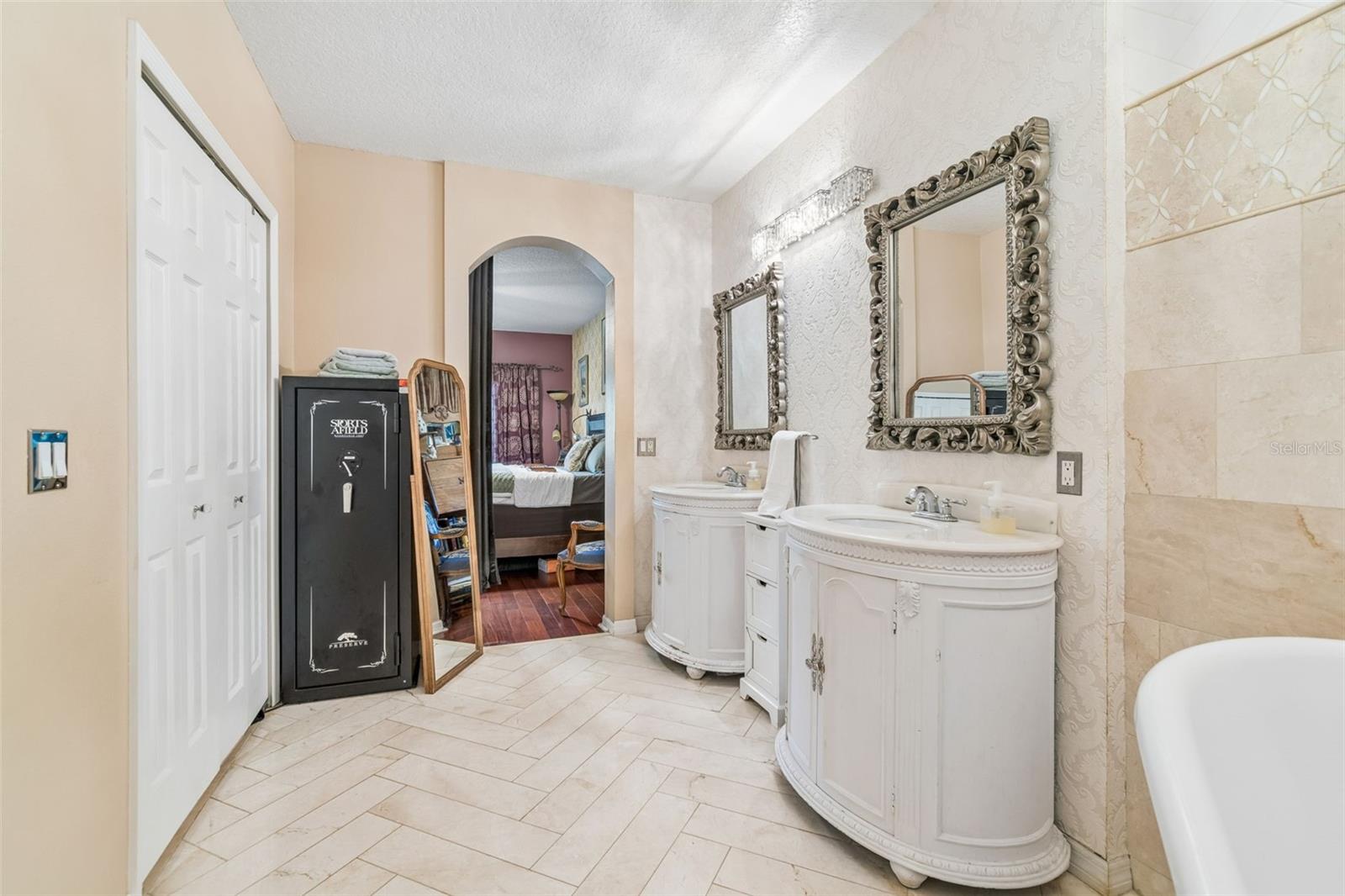 LAKE ST CHARLES UNIT 8 - Residential