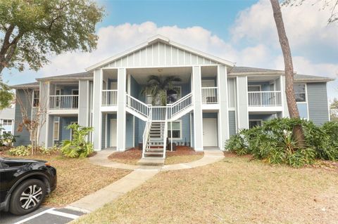 A home in LAKE MARY