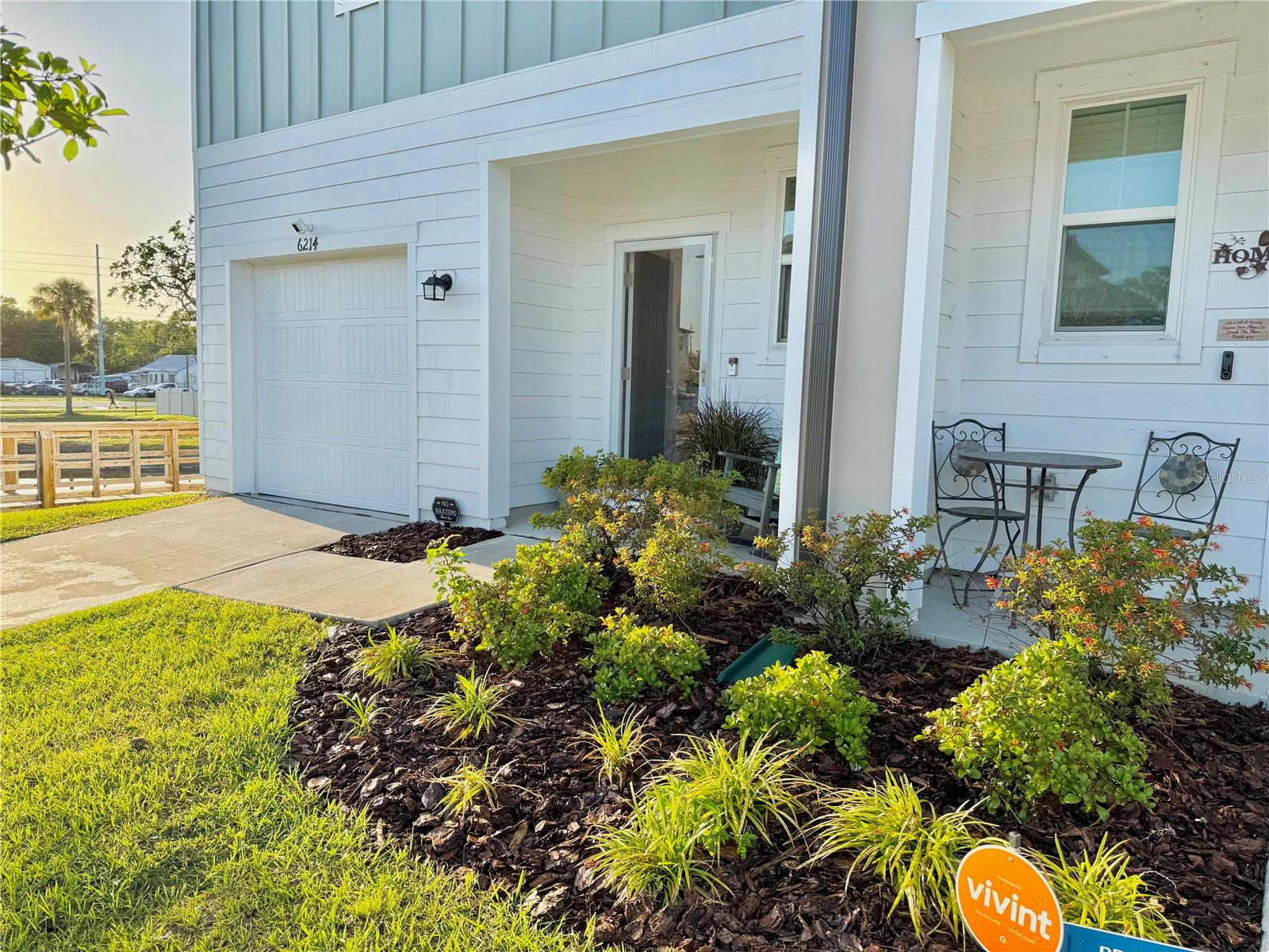 6214 BUCKET COURT