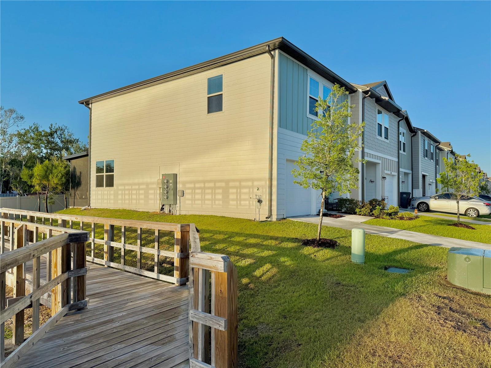 6214 BUCKET COURT