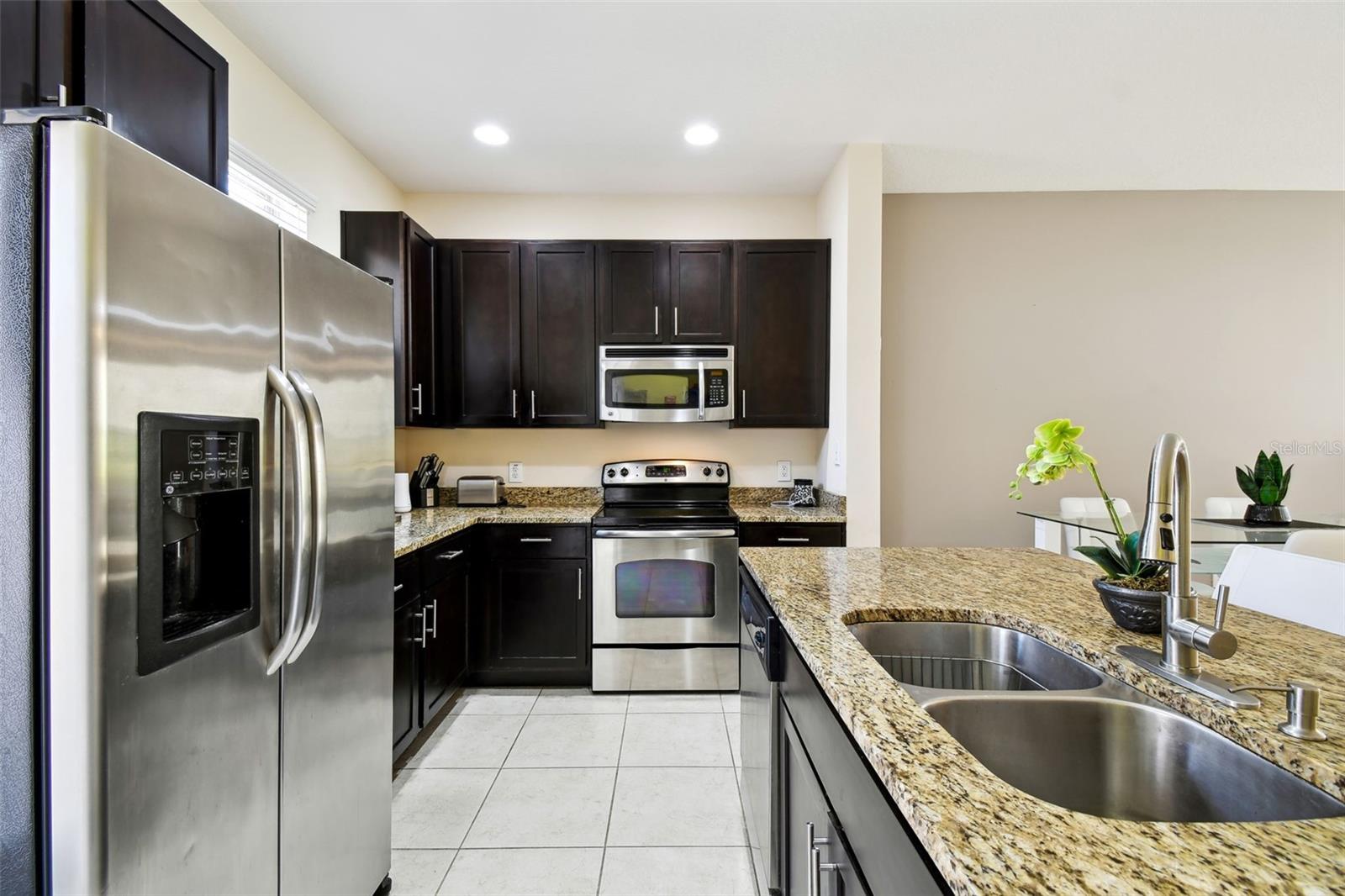 SIGNATURE LKS-PCL 01D PH 01 - Residential