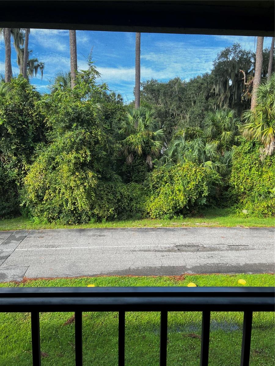 LAKESIDE CONDO APTS - Residential