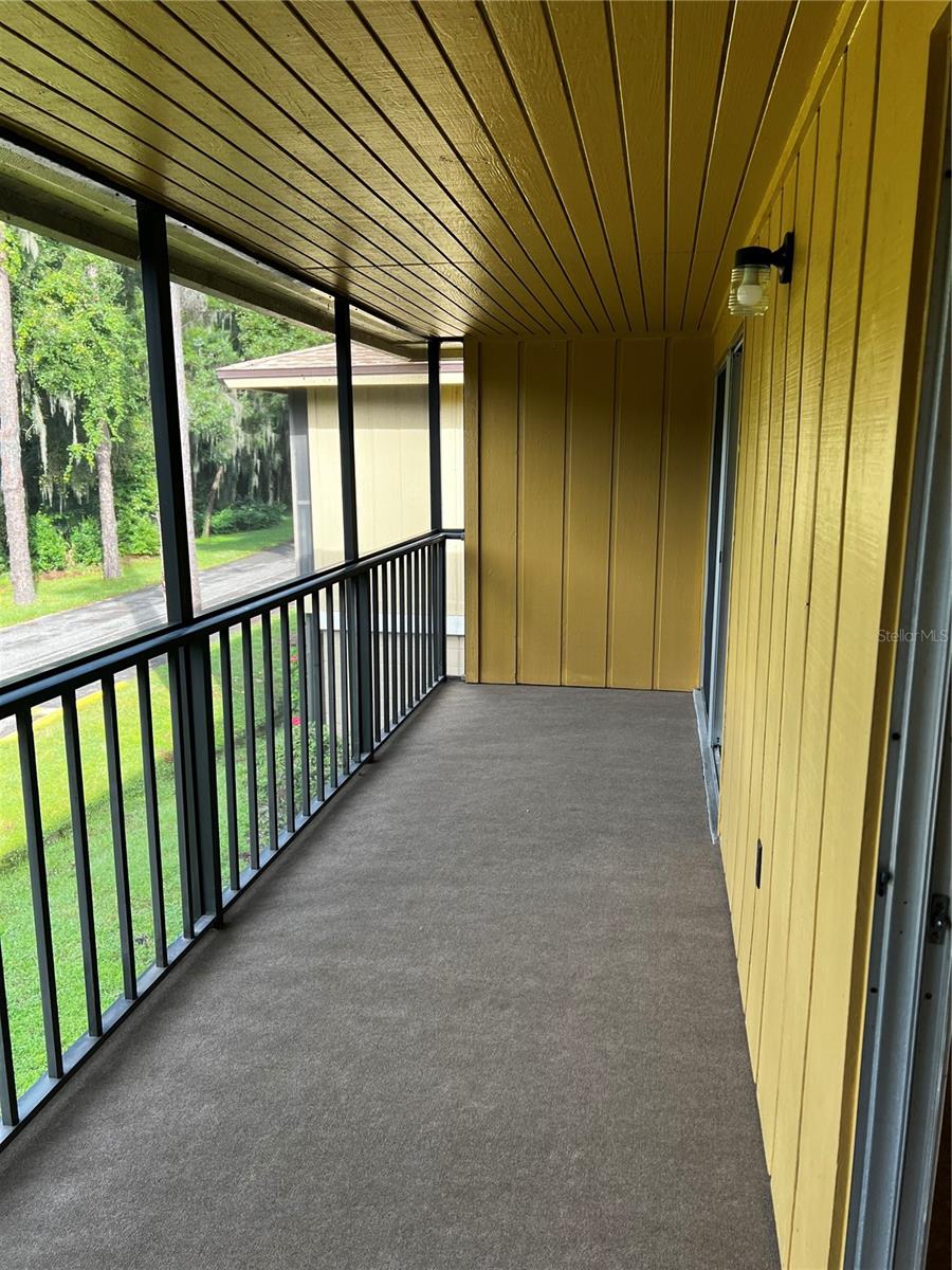 LAKESIDE CONDO APTS - Residential