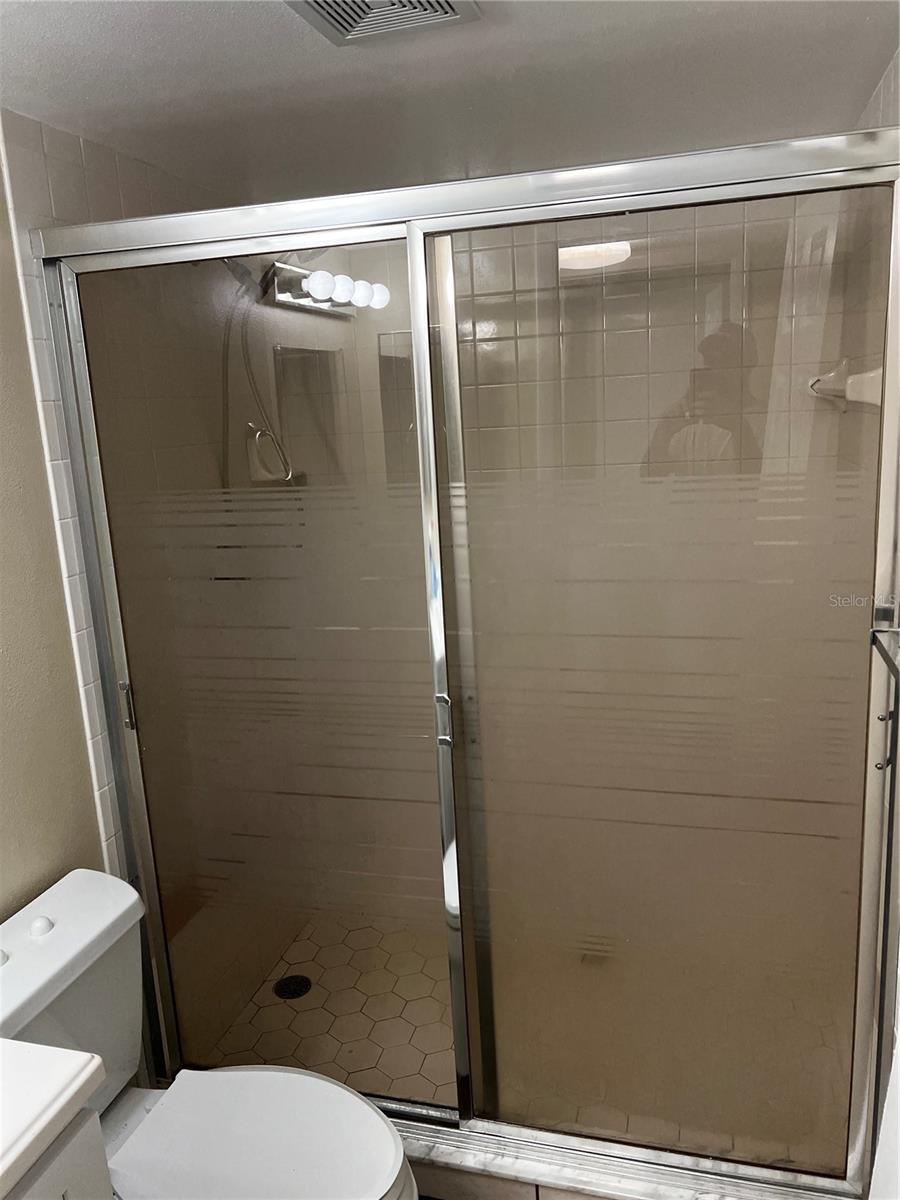 LAKESIDE CONDO APTS - Residential