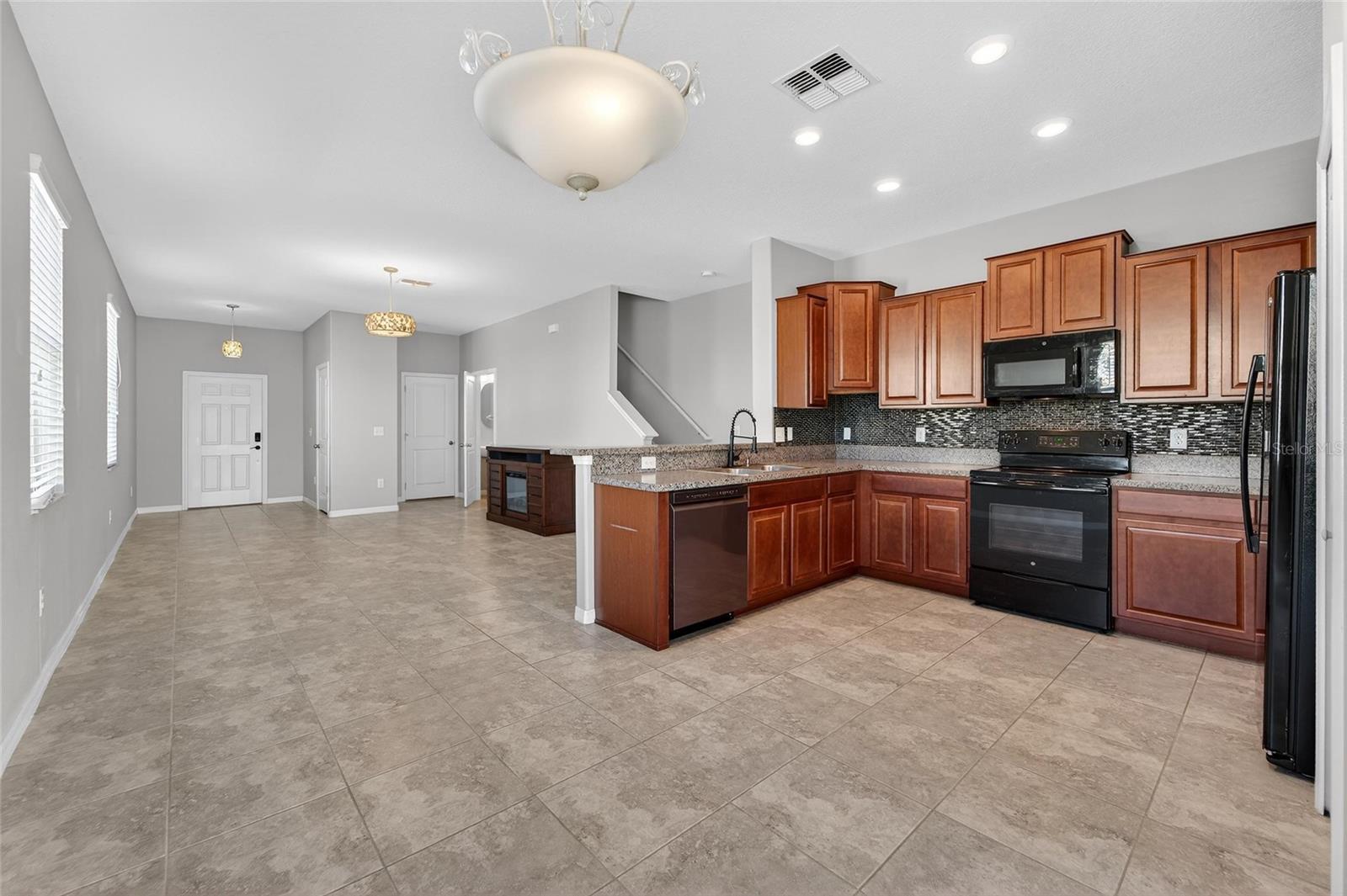 SUMMERFIELD CROSSINGS VILLAGE - Residential