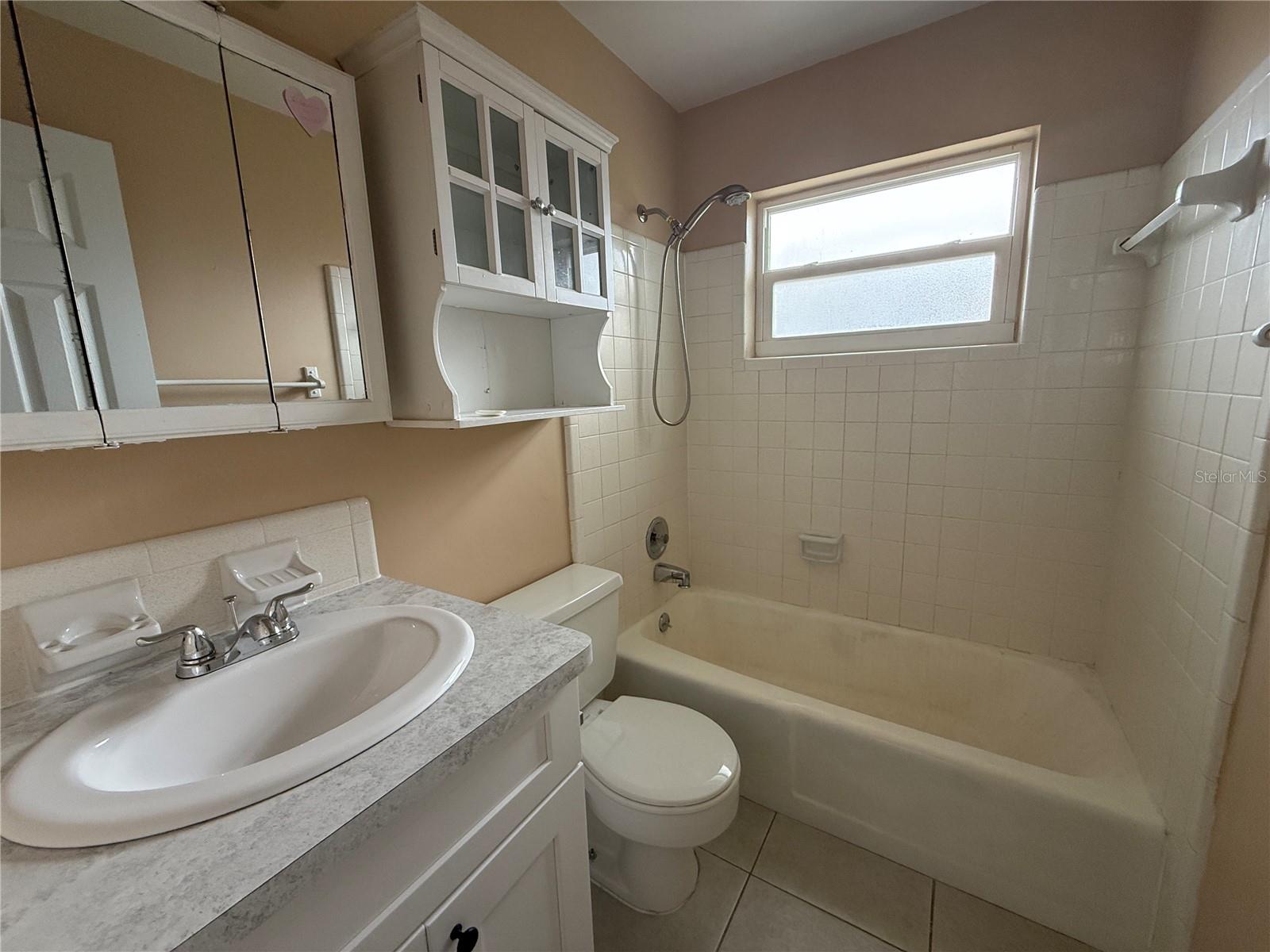 ALLENS REP E A - Residential Lease