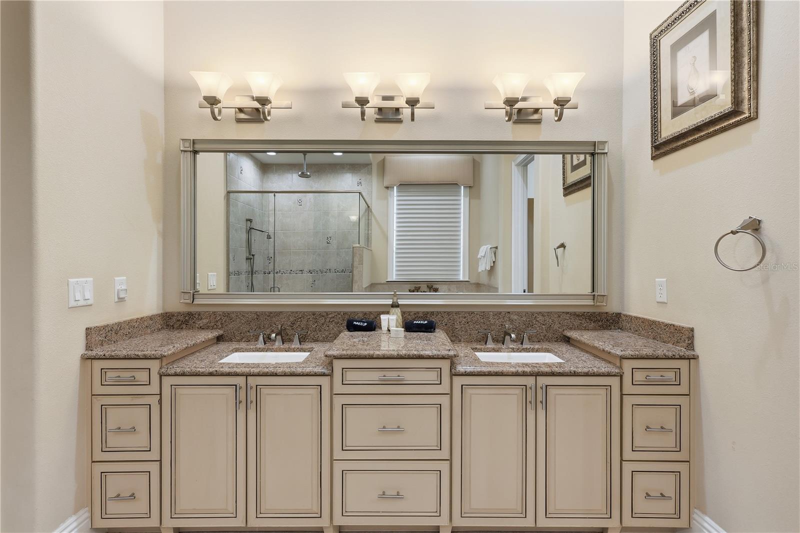 REUNION WEST VLGS NORTH - Residential