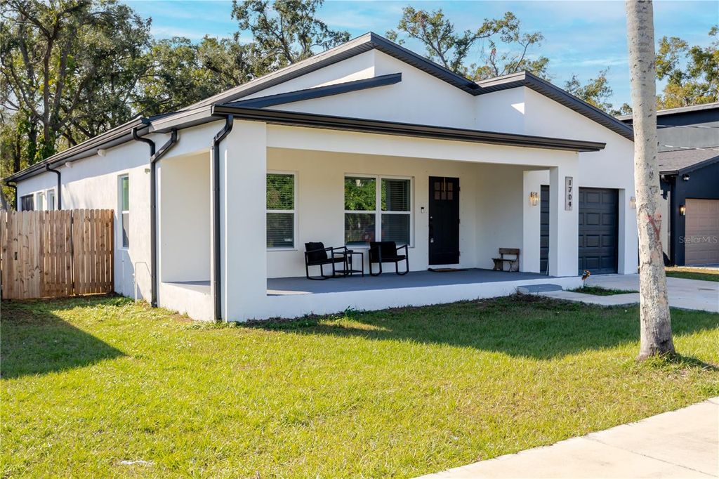 Photo of 1704 W Hanna Avenue, Tampa, FL 33604 (MLS # L4957693)