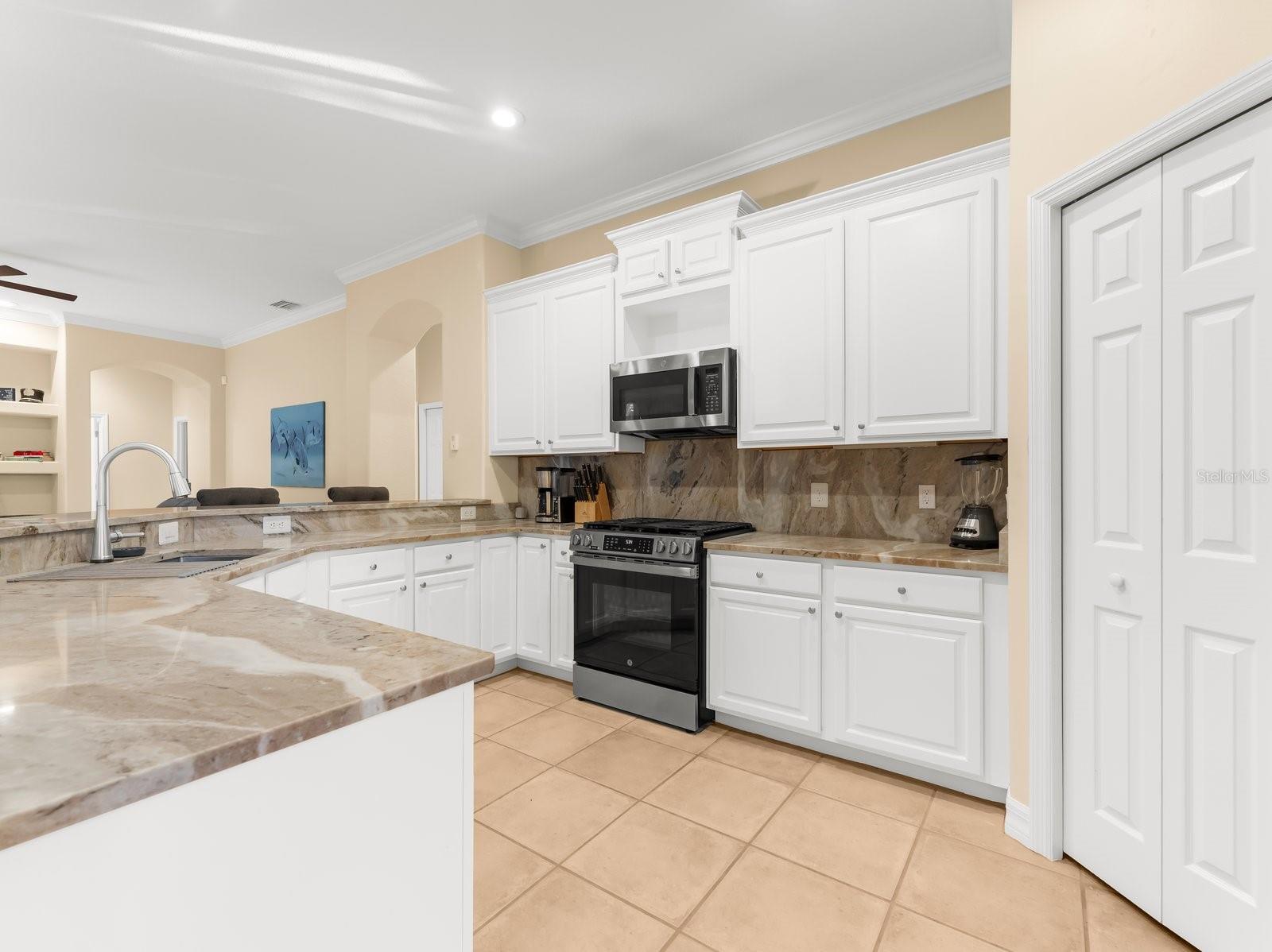 WATERLEFE - Residential