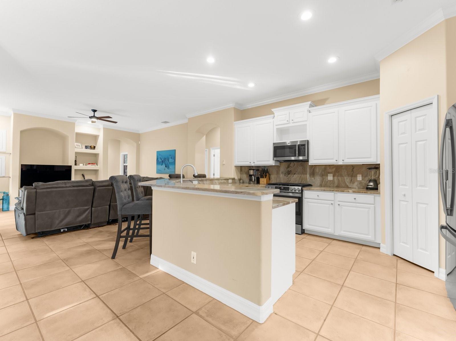 WATERLEFE - Residential