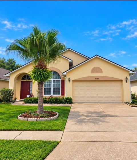 Photo of 4640 Eagle Peak Drive, Kissimmee, FL 34746 (MLS # O6447956)