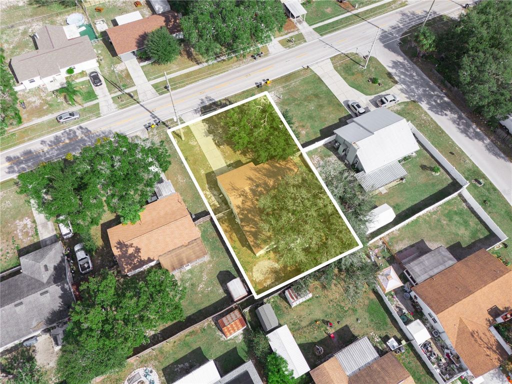 Photo of 72 Coleman Road, Winter Haven, FL 33880 (MLS # P4937203)