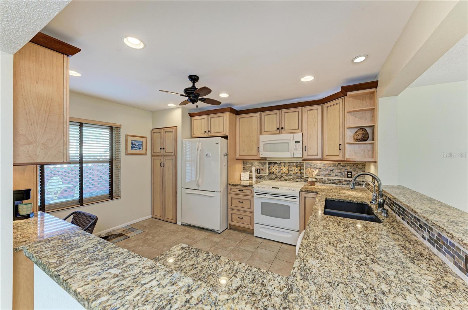 SPRING LAKES II - Residential