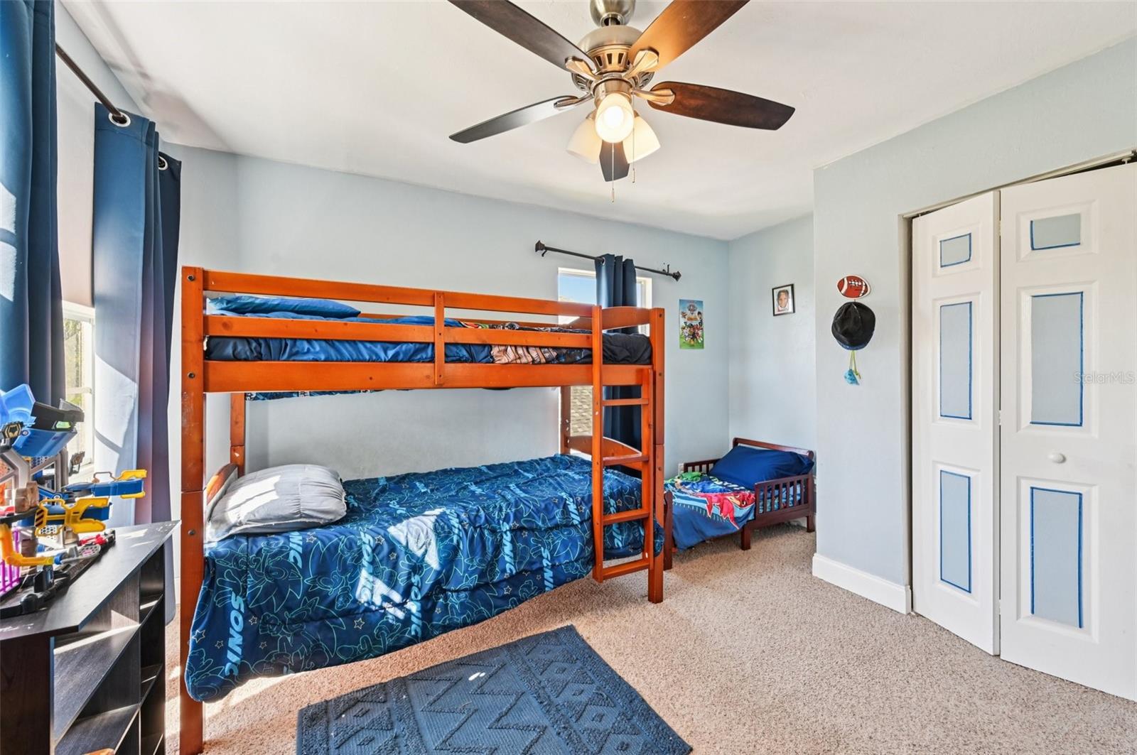 CRYSTAL LAKES - Residential