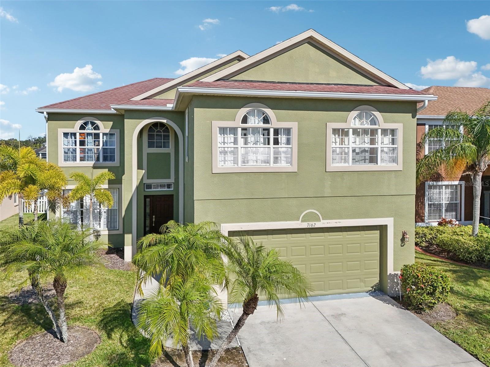 CRYSTAL LAKES - Residential