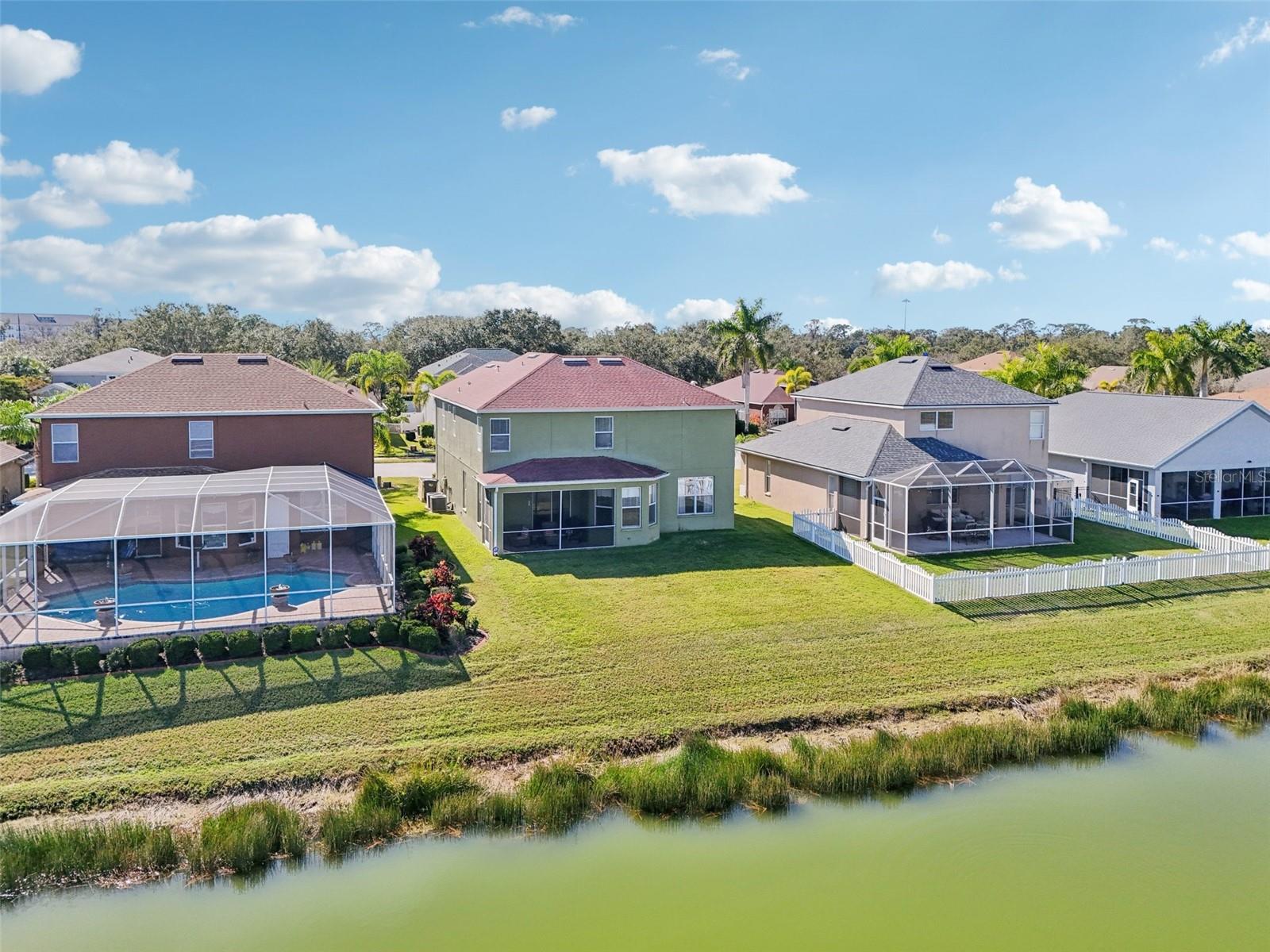 CRYSTAL LAKES - Residential