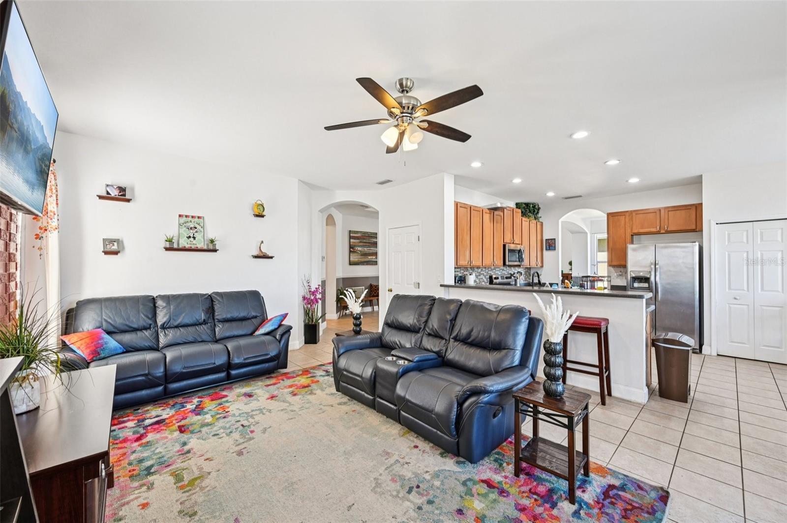 CRYSTAL LAKES - Residential