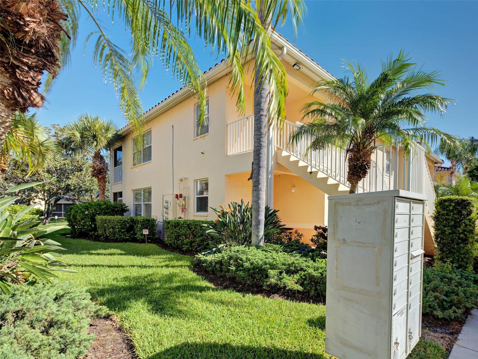 4433 CORSO VENETIA BOULEVARD C18