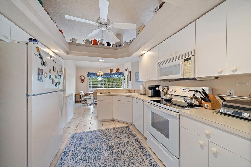 Photo of 270 Mount Vernon Drive, Venice, FL 34293 (MLS # N6143450)