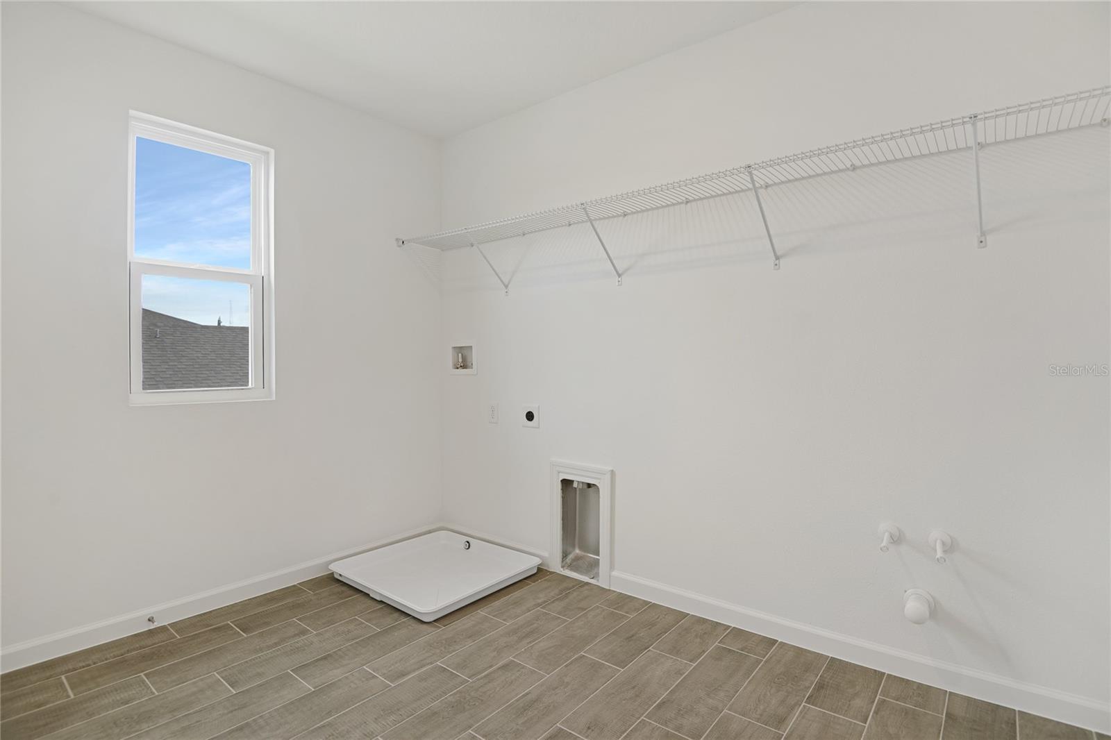 SEASONS AT BELLA VISTA - Residential