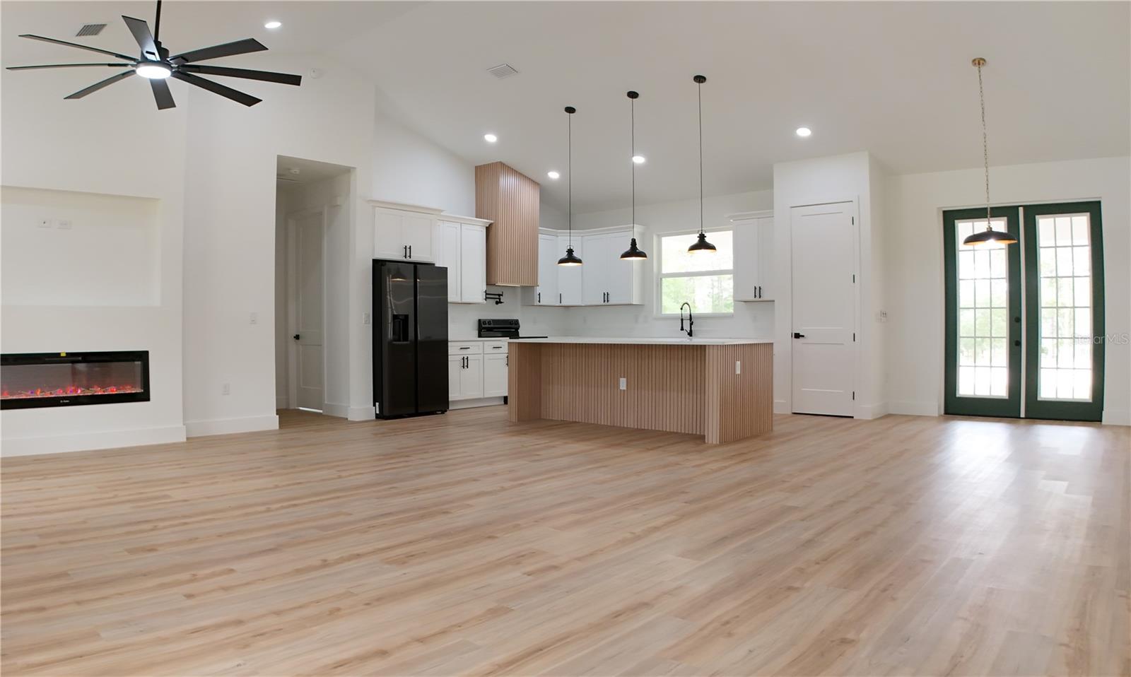 ROLLING HILLS UN 03 - Residential