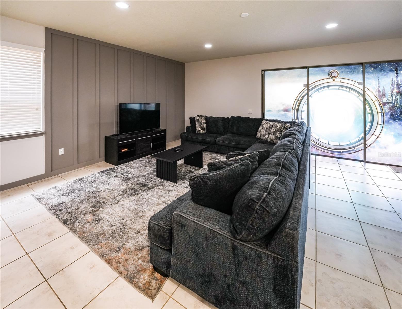 WINDSOR/WESTSIDE, WINDSOR AT WESTSIDE - Residential