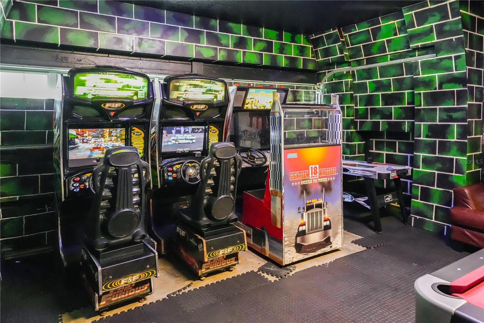 WINDSOR/WESTSIDE, WINDSOR AT WESTSIDE - Residential