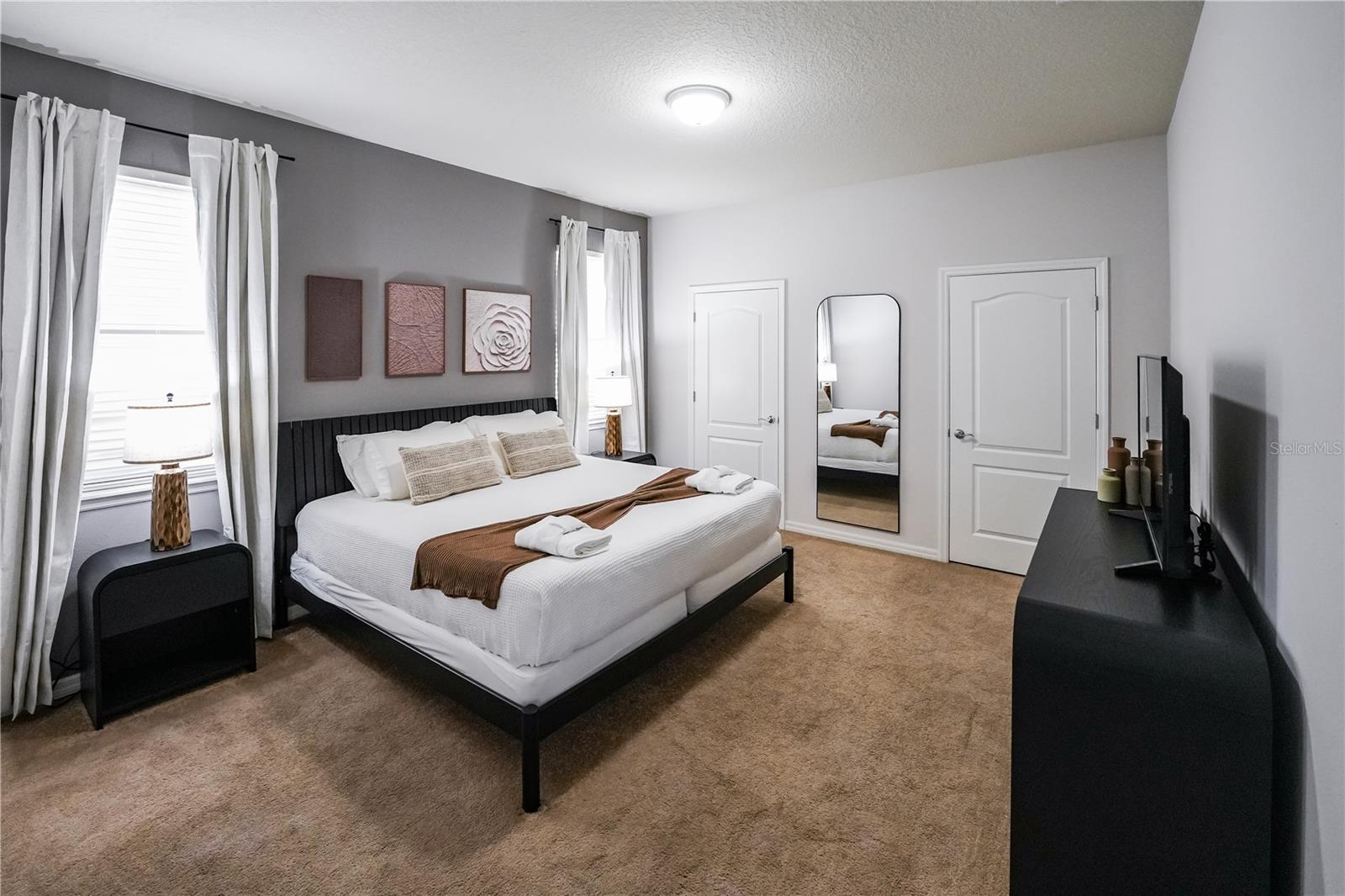 WINDSOR/WESTSIDE, WINDSOR AT WESTSIDE - Residential