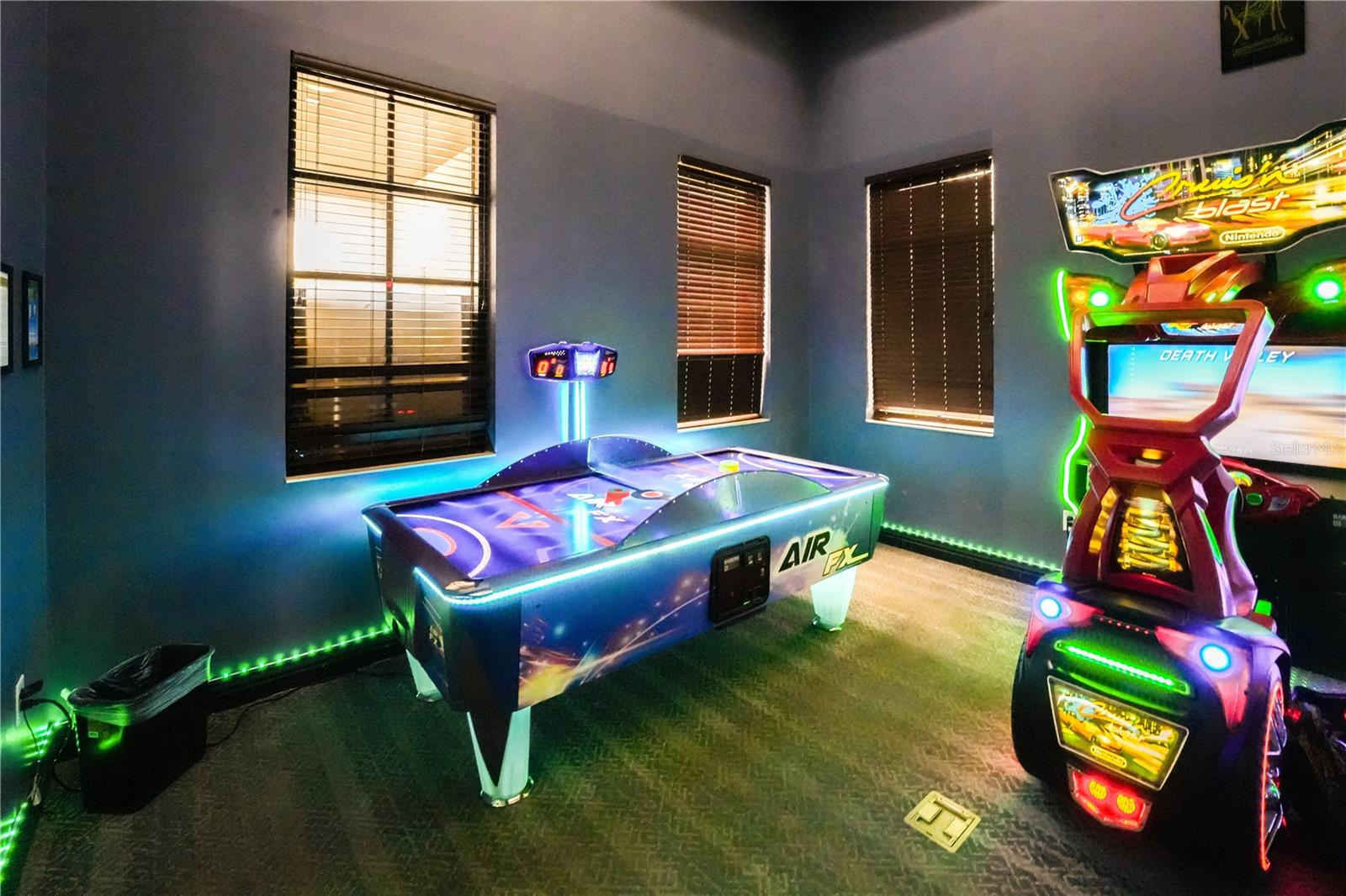 WINDSOR/WESTSIDE, WINDSOR AT WESTSIDE - Residential