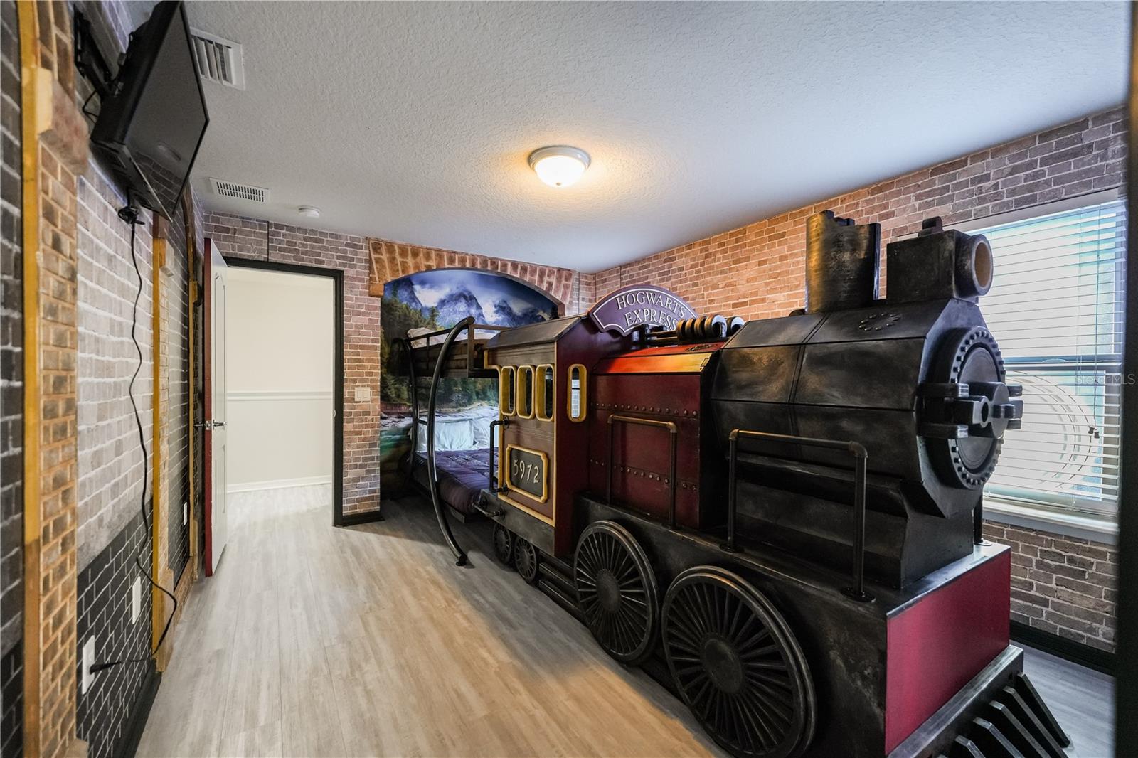 WINDSOR/WESTSIDE, WINDSOR AT WESTSIDE - Residential