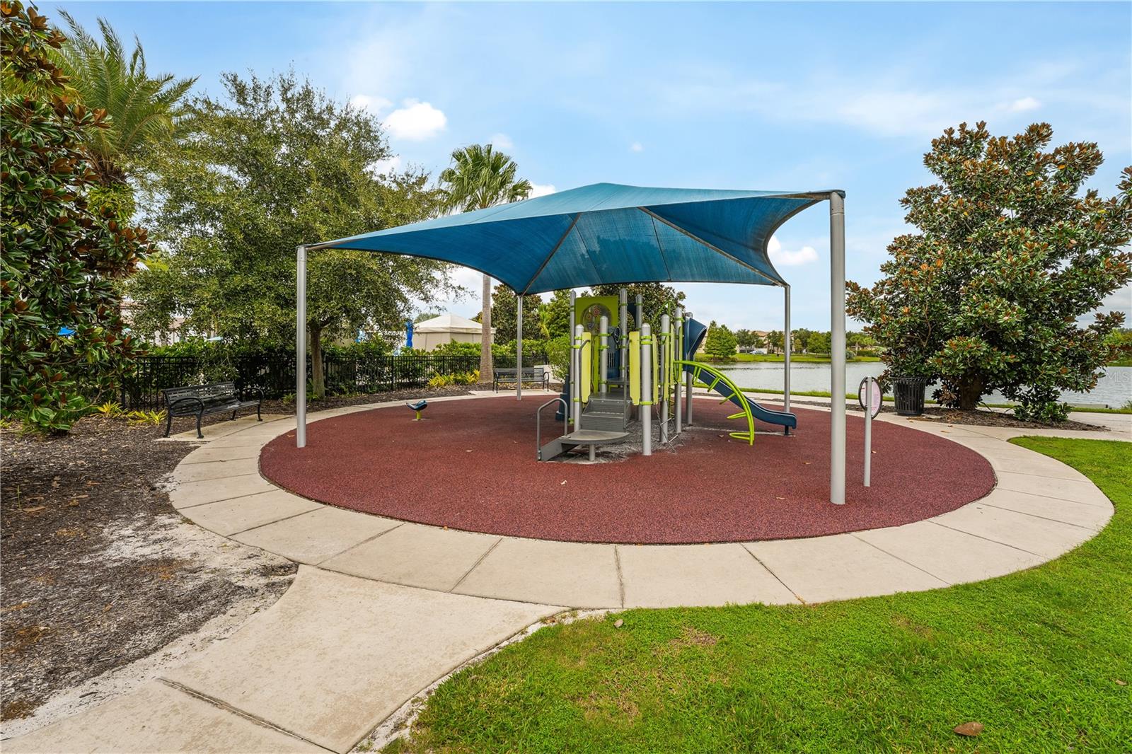 WINDSOR/WESTSIDE, WINDSOR AT WESTSIDE - Residential